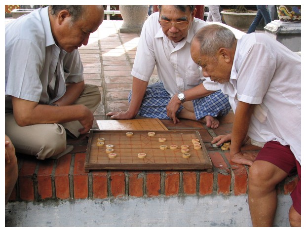 Playing Chinese Chess