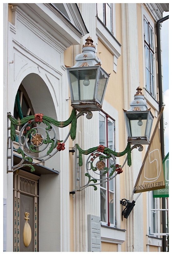 Town Hall Streetlamps