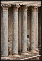 Columnas Corintias