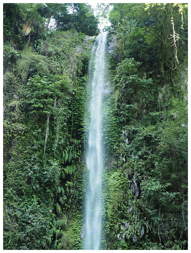 Katibawasan Falls