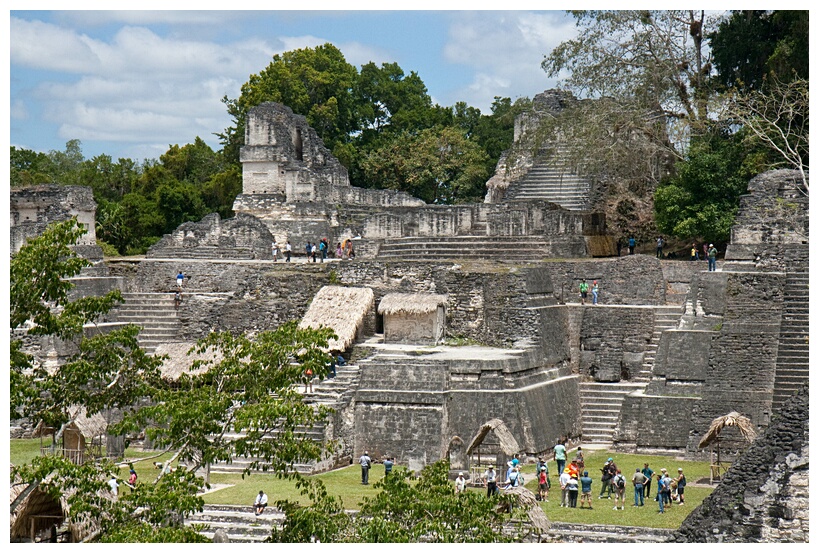 Plaza Mayor de Tikal