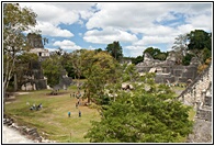 La Plaza Mayor de Tikal
