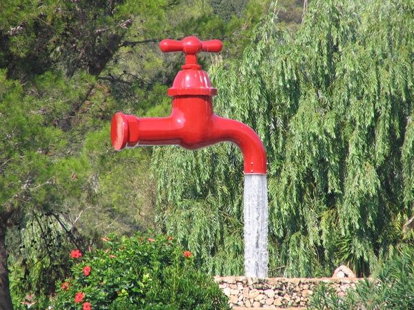 Red tap