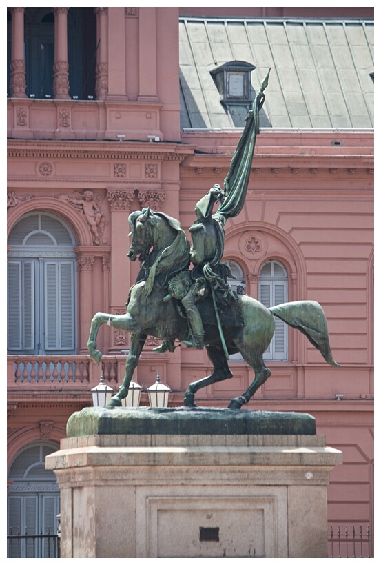 Estatua Manuel Belgrano