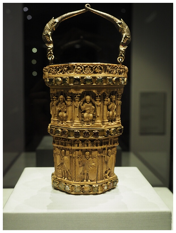 Aachen Cathedral Treasure