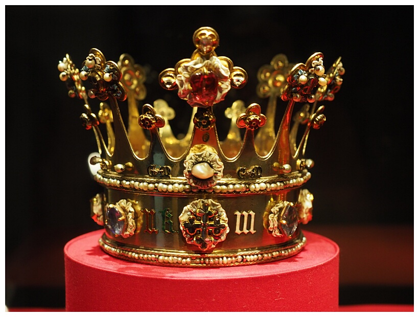 Aachen Cathedral Treasure