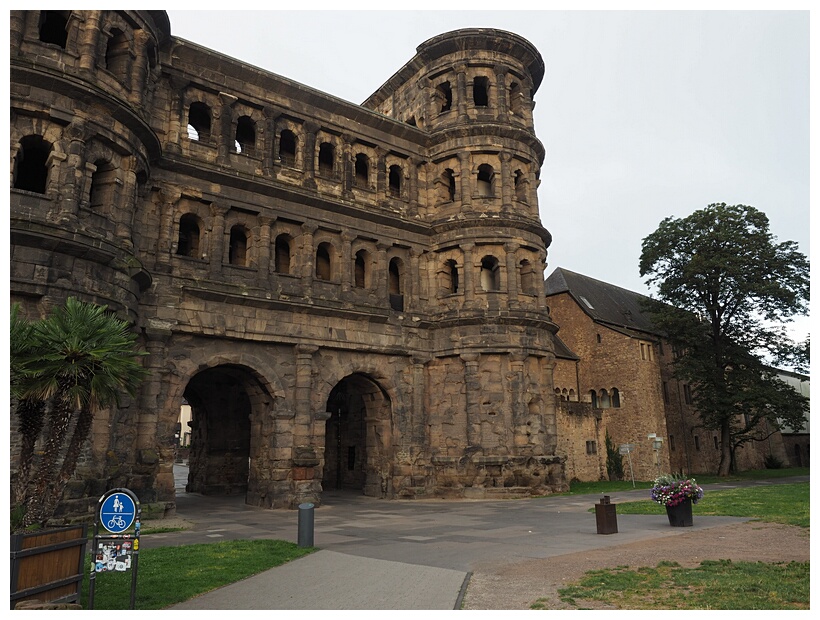 Porta Nigra