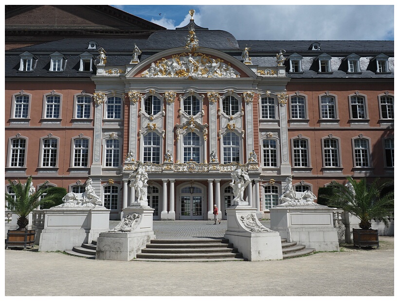 Kurfrstliches Palais