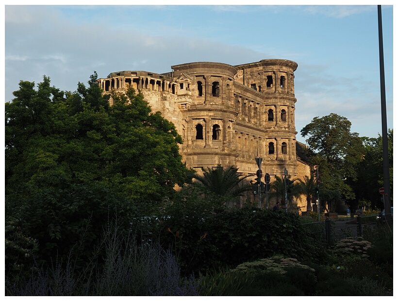 Porta Nigra