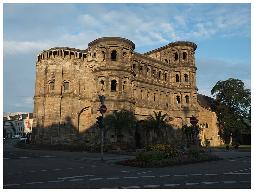 Porta Nigra