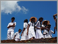 Schollgirls at Sigiriya