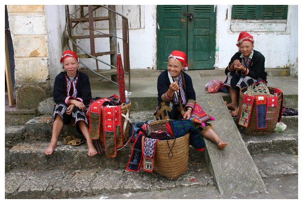 Red Dao Women