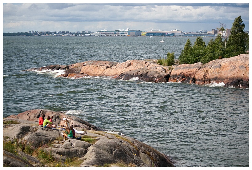 Relax in Suomenlinna