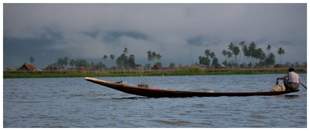 Long Tail Boat