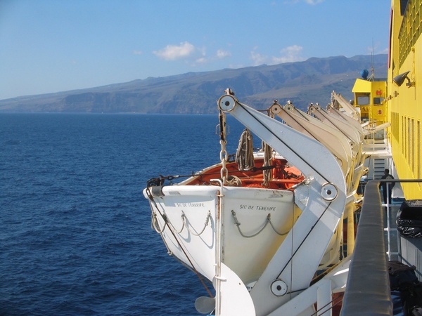 Sailing to Gomera