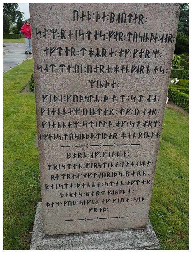 Runic Writting