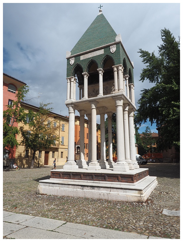 Canopy Tomb