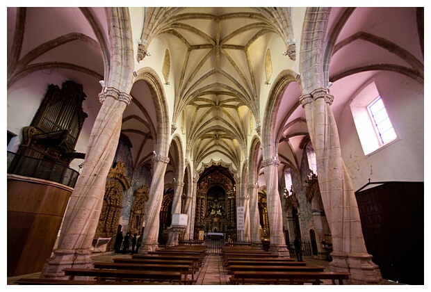 Interior de Santa Mara de la Magdalena