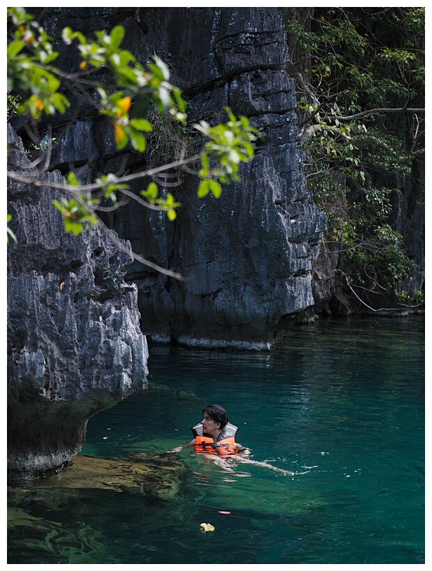 Kayangan Lake