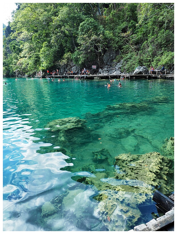 Kayangan Lake