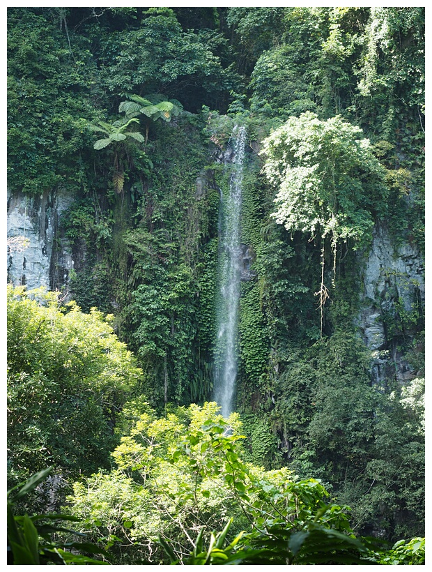 Katibawasan Falls