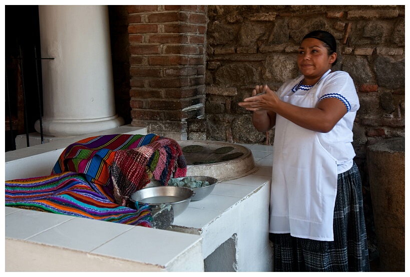 Haciendo Tortillas