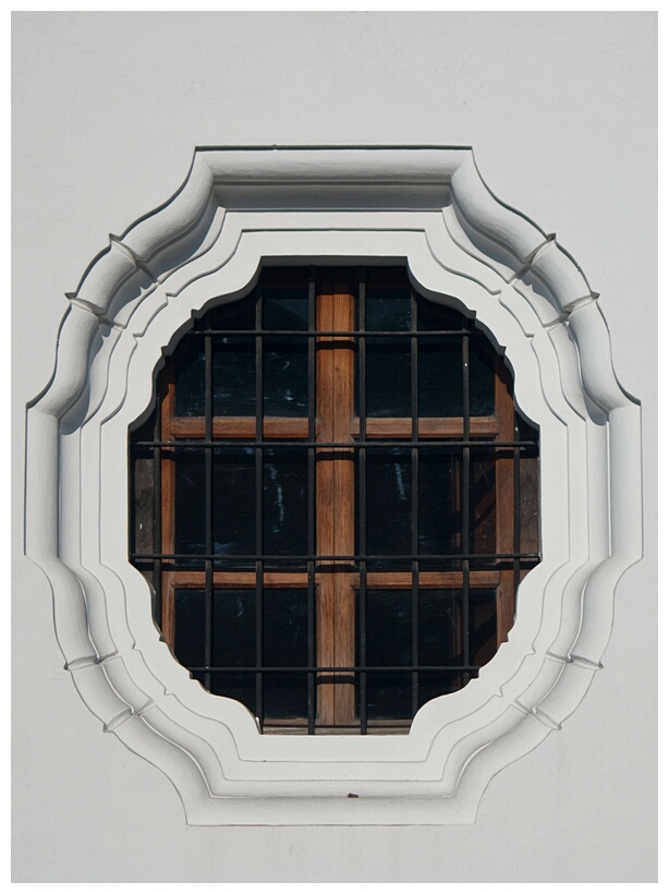 Ventana Colonial