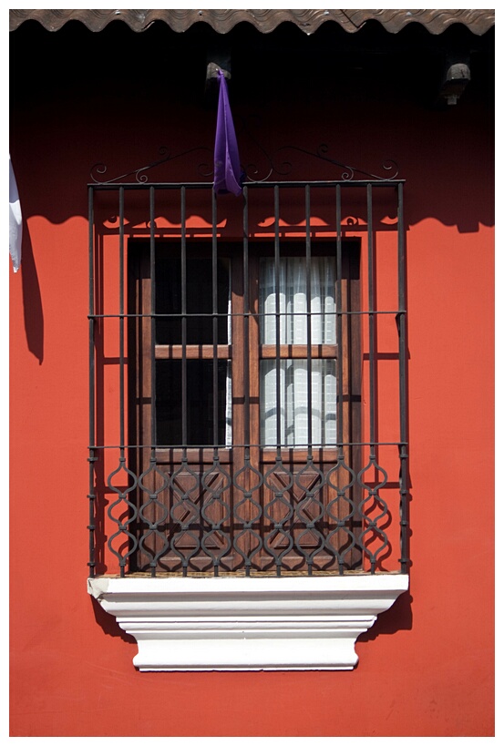 Ventana Colonial