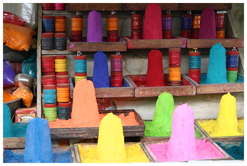 Coloured powders