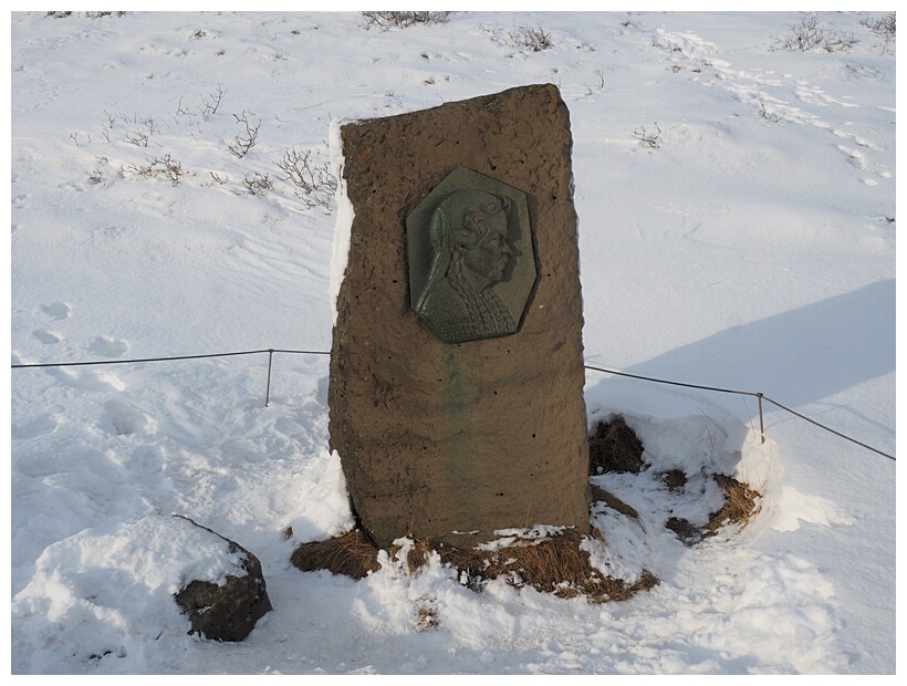 Monument to Sigridur Tomasdttir