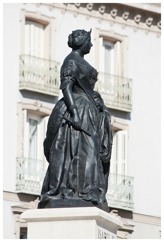 Estatua de Isabel II