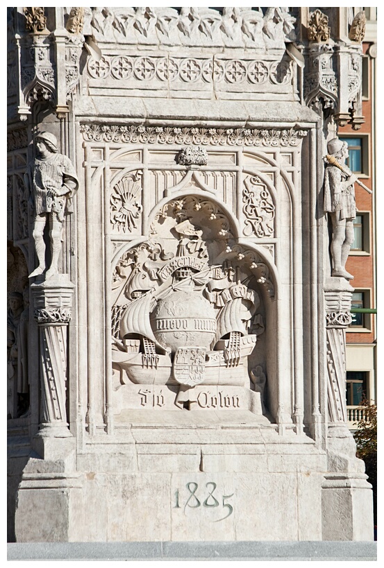 Pedestal del Monumento a Coln