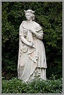 Estatua de Mara Luisa de Parma