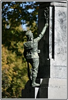 Estatua del Capitn Angel Melgar