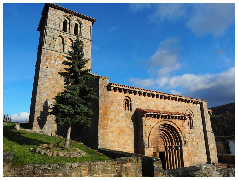 Colegiata de San Pedro de Cervatos