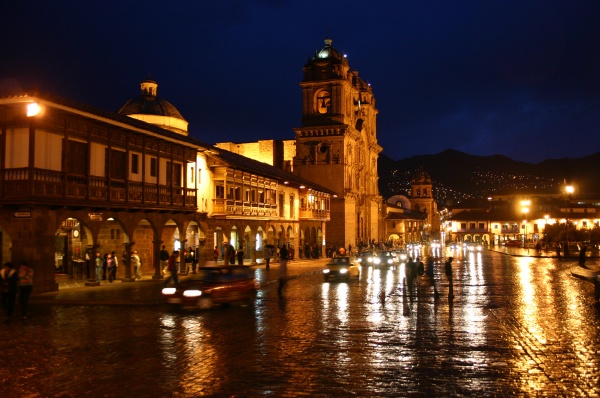 Noche lluviosa en Cusco