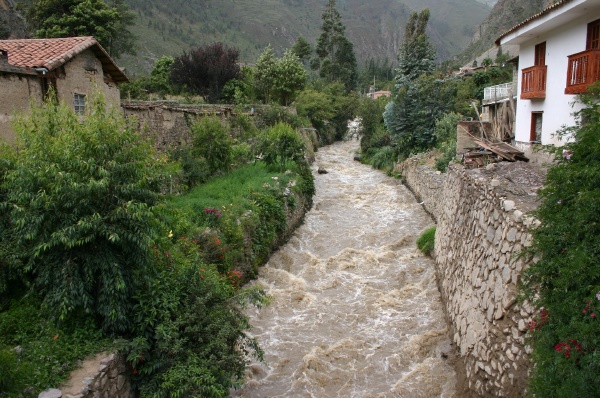 Rio en Ollamtaytambo