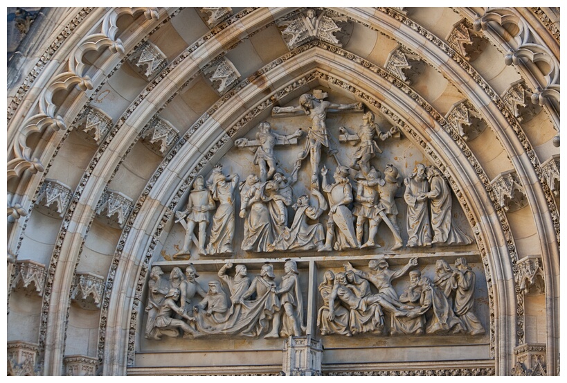 Tympanum Decoration