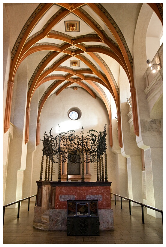 Pinkas Synagogue