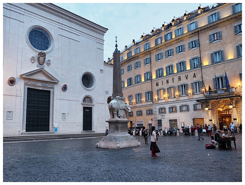 Piazza della Minerva