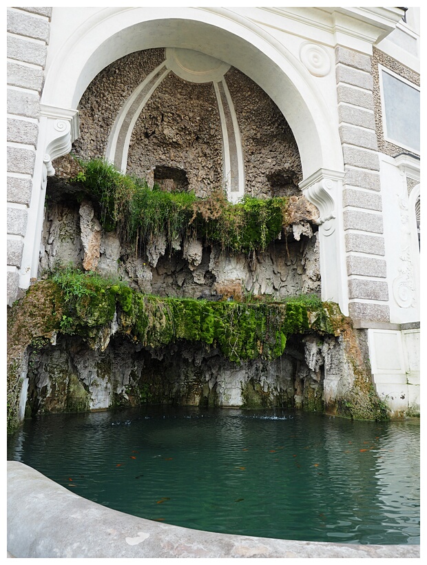 Farnese Gardens