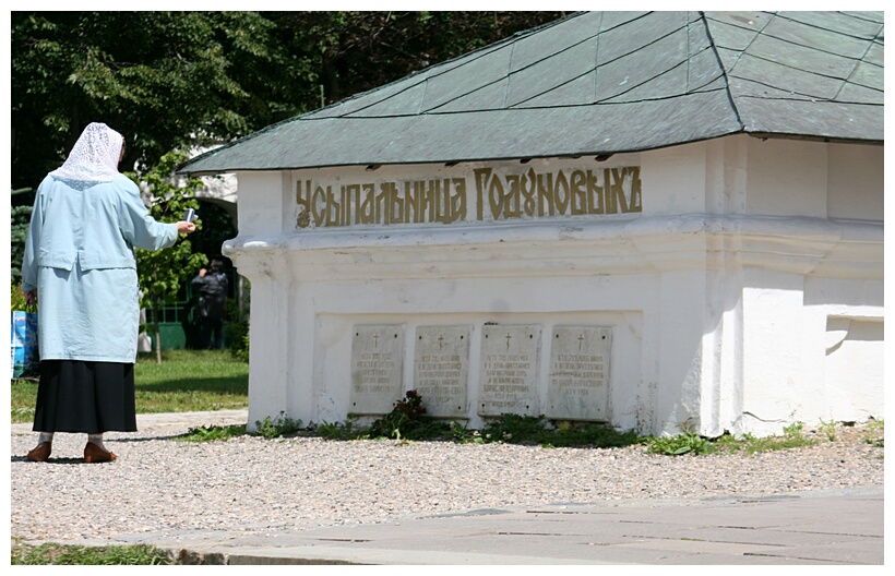 Boris Godunov Grave