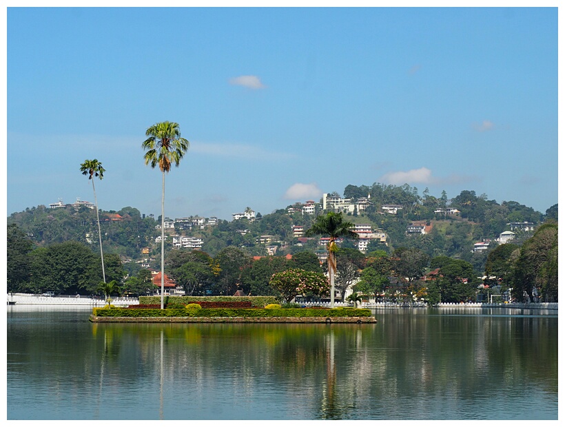 Kandy Lake