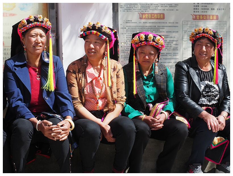 Jiarong Tibetan Fascinators