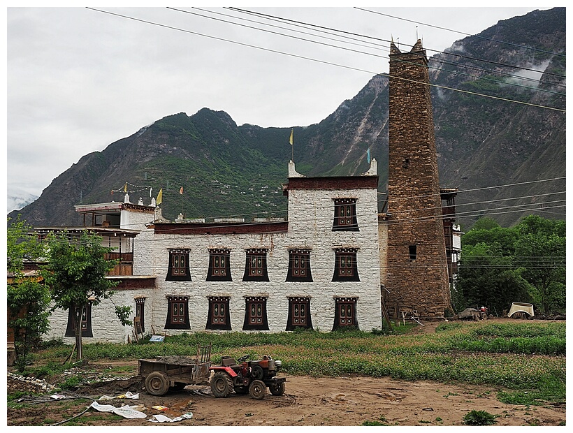 Zhonglu Village