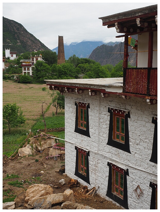 Zhonglu Village