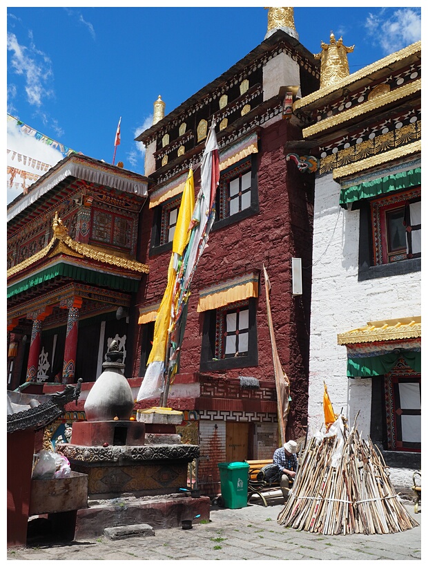 Tagong Tibetan Monastery