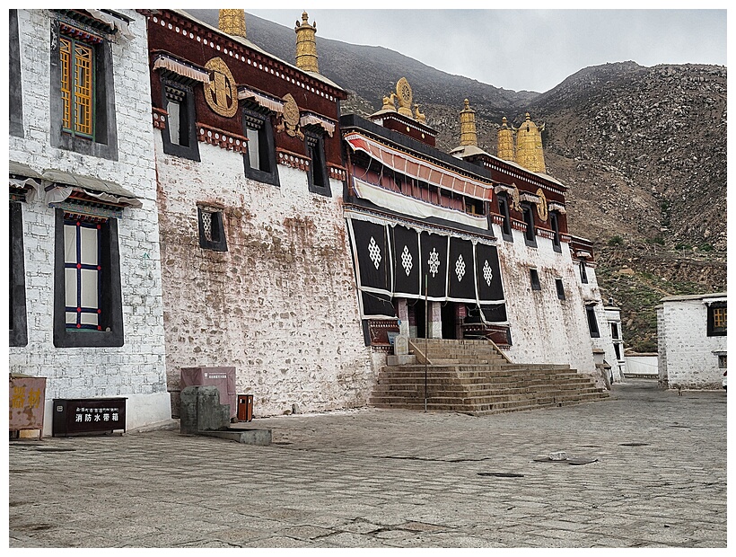 Drepung Monastery