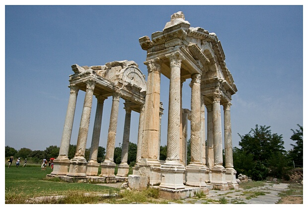 Monumental Gate