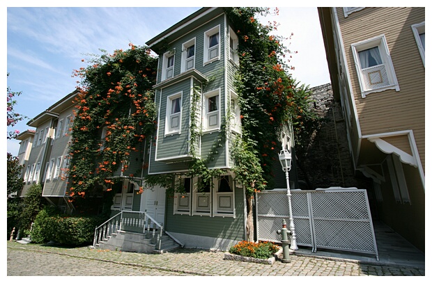 Ottoman-Style Houses